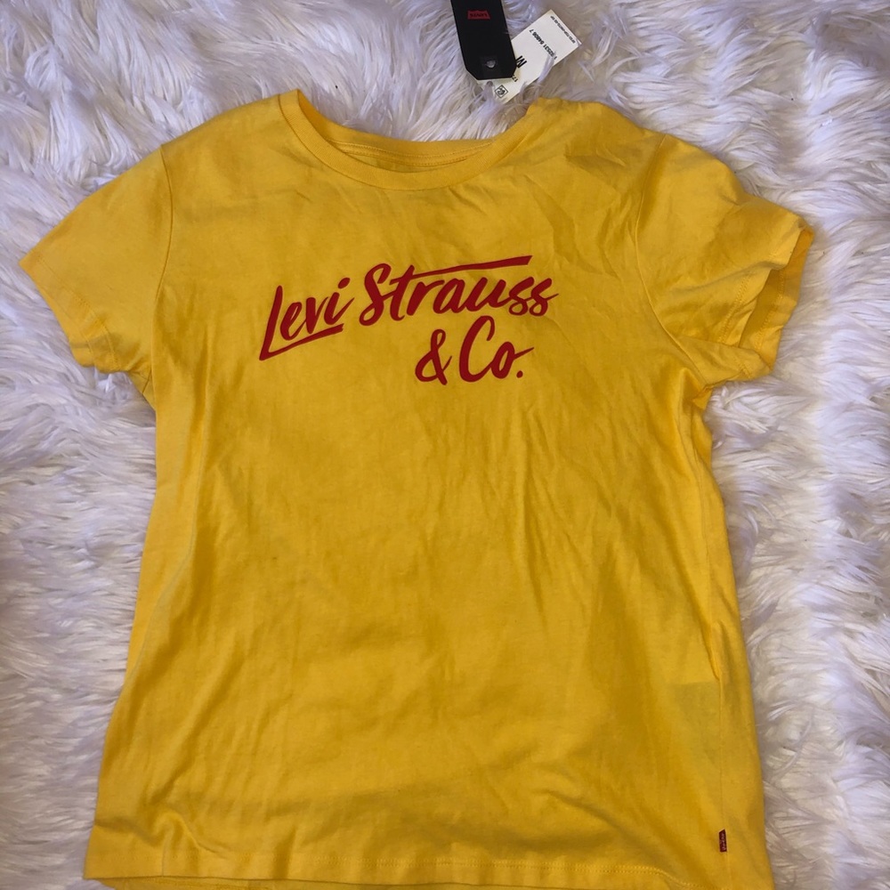 brand new levi’s yellow t-shirt